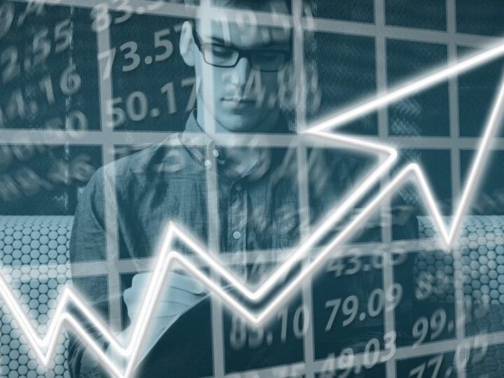 100K for Bitcoin in 2021 still possible? Lark Davis makes profound analysis